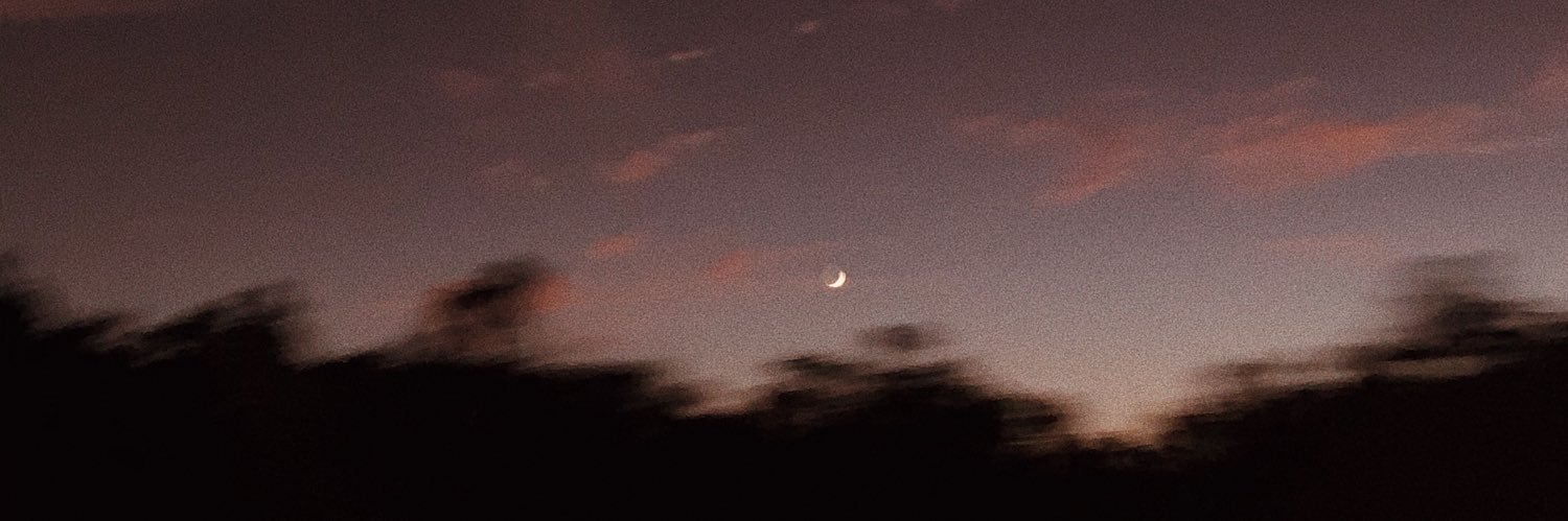 mooooonje's profile banner image