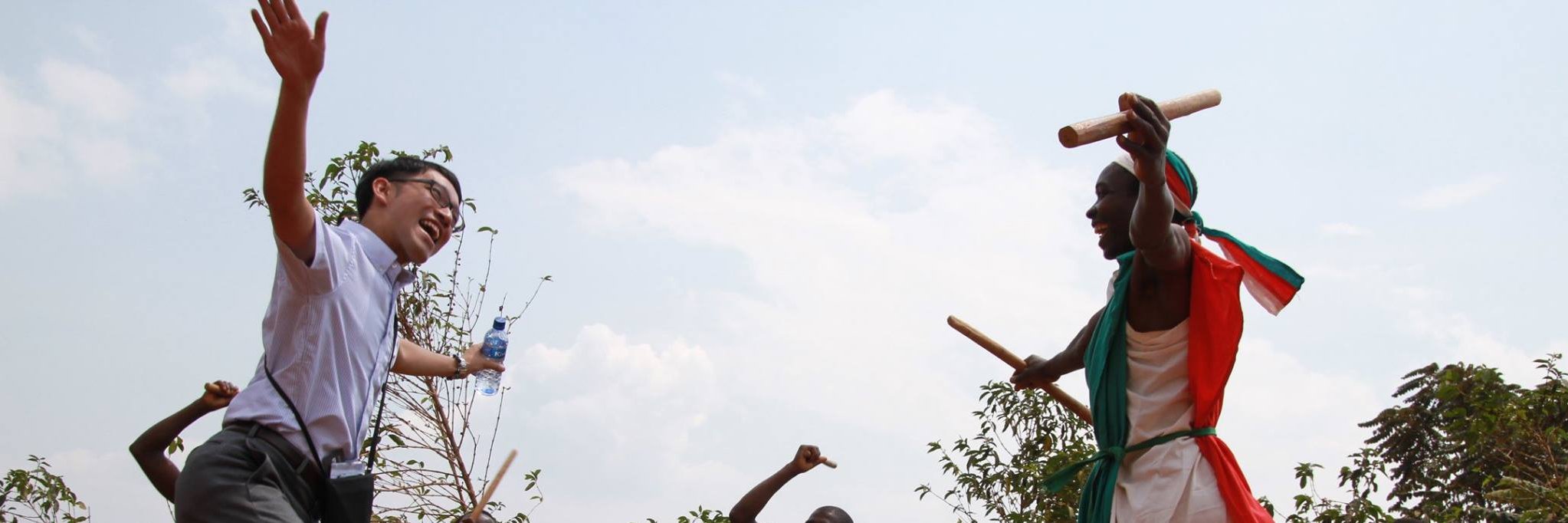 鬼丸昌也＠地雷除去・元子ども兵の自立支援など平和をつくるNPO創設者 banner