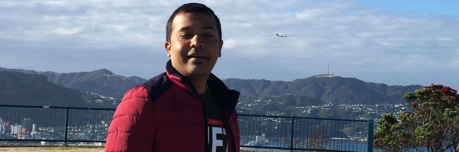 aveenaash's profile banner image
