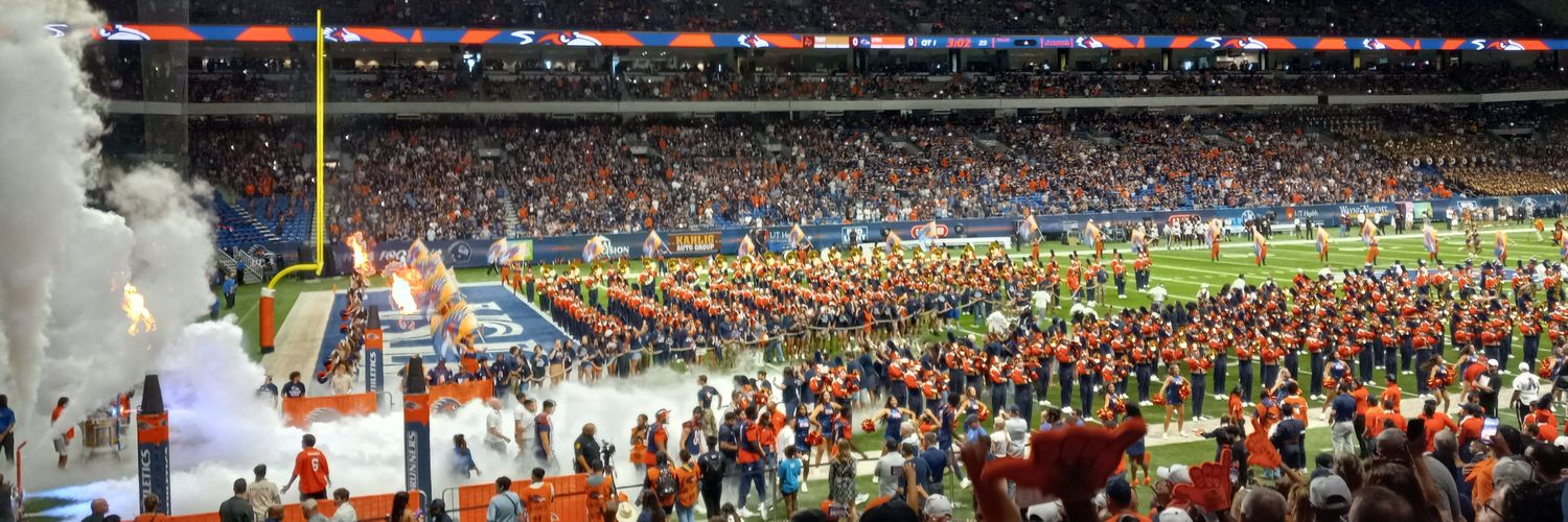 UTSA🤙🏽MIKE's banner