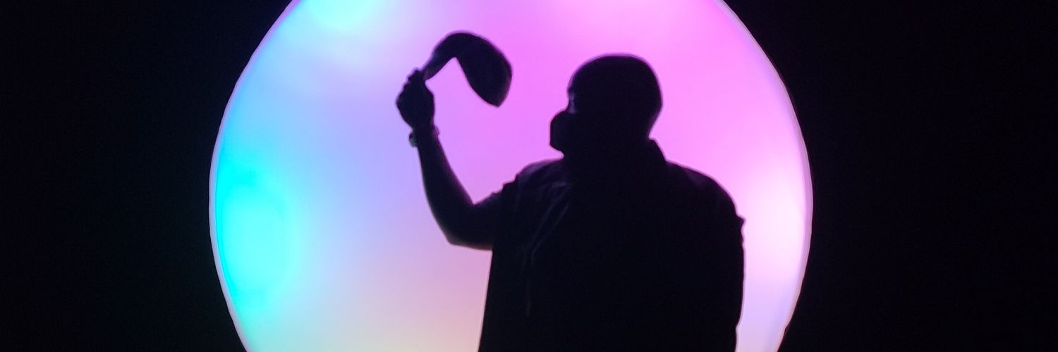Takingsumzee's profile banner image