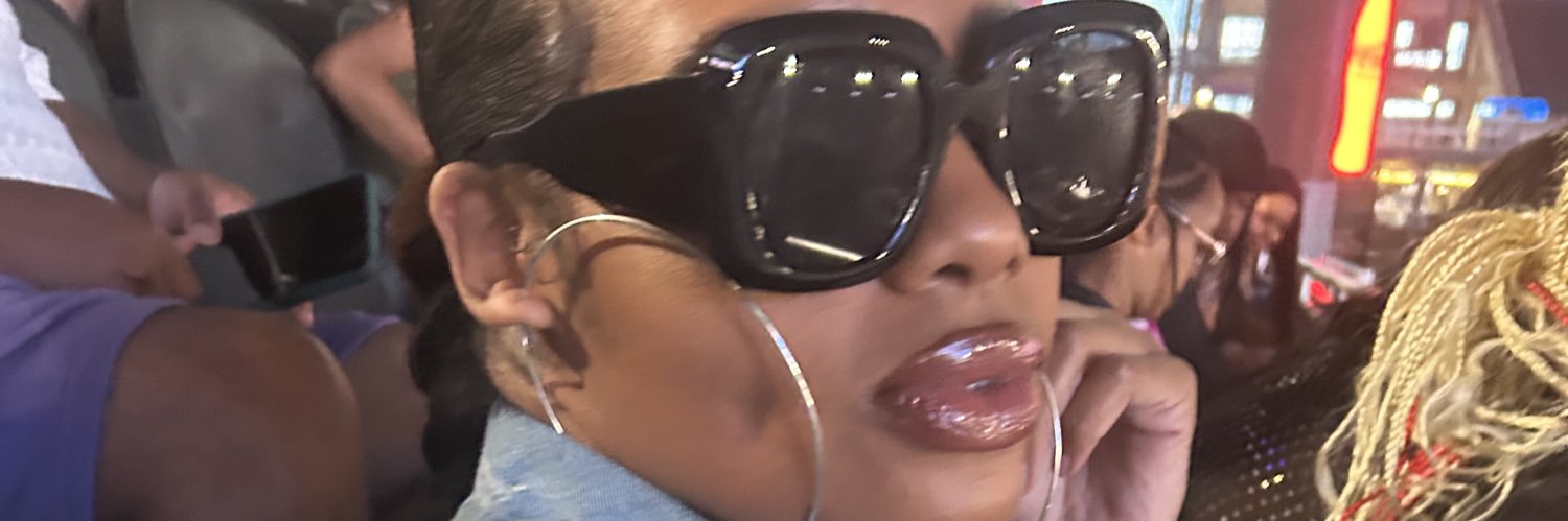 Queen__Phe__'s profile banner image