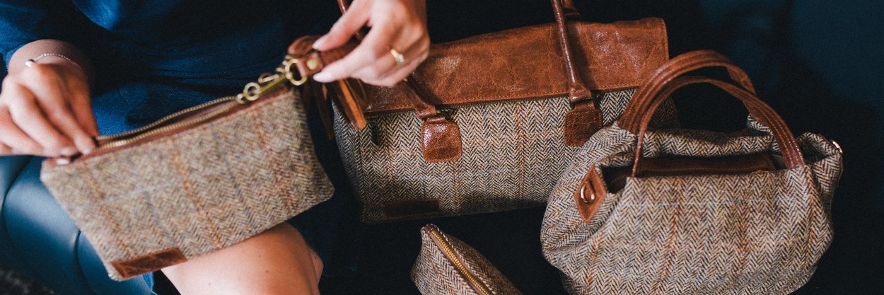 AMILUHANDBAGS's profile banner image