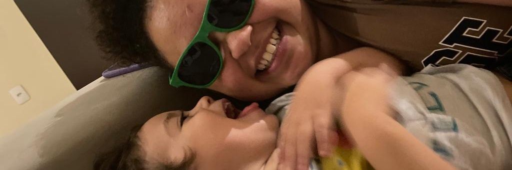 aline_larissa's profile banner image