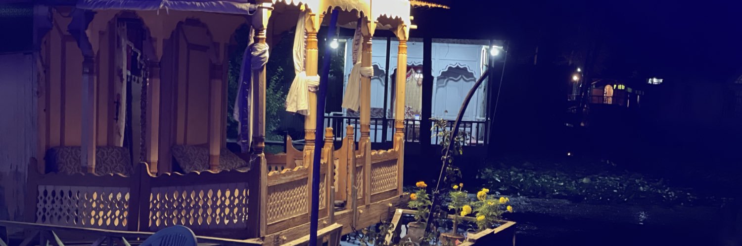 saqlain_bhat's profile banner image