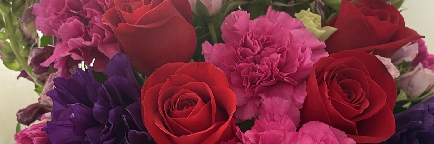 isistrawberry's profile banner image