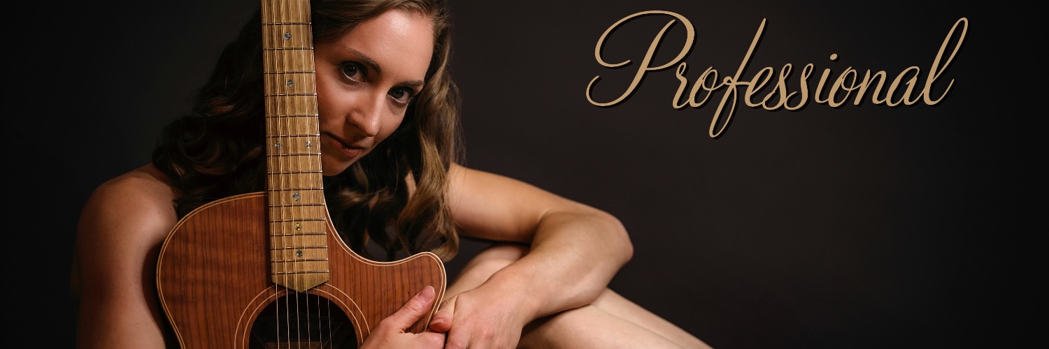 Elle Carpenter banner