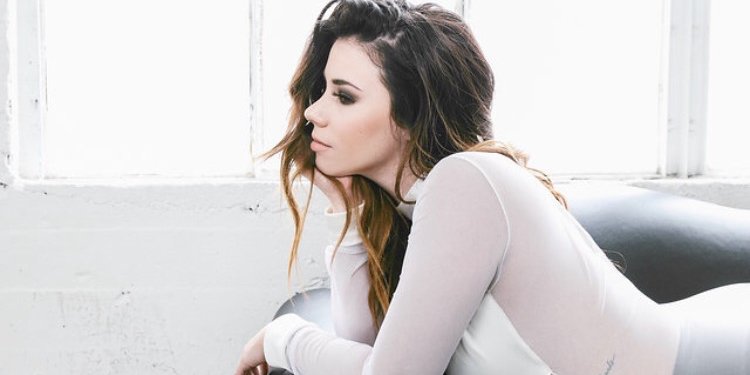 Jillian Rose Reed banner