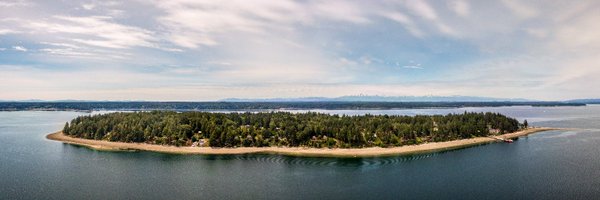 luvelush Profile Banner