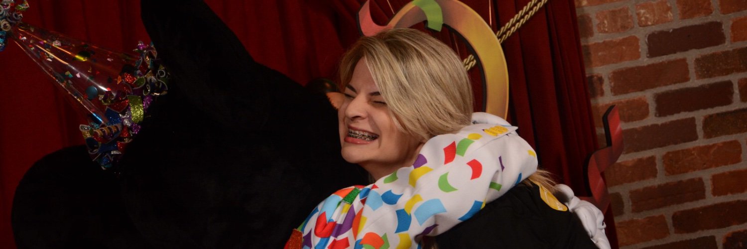 karinarosani's profile banner image