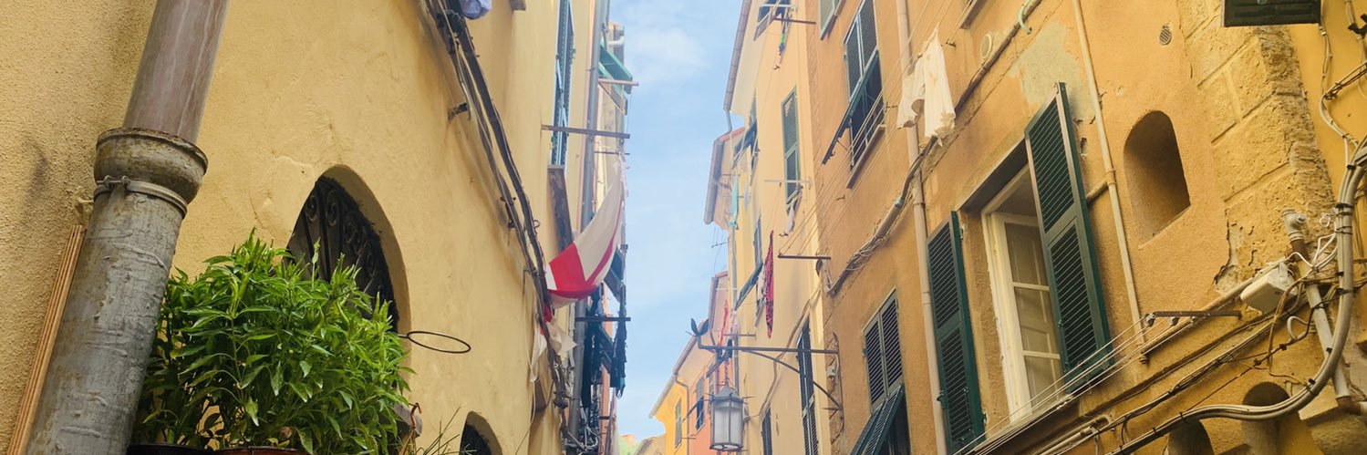 deedemayo's profile banner image