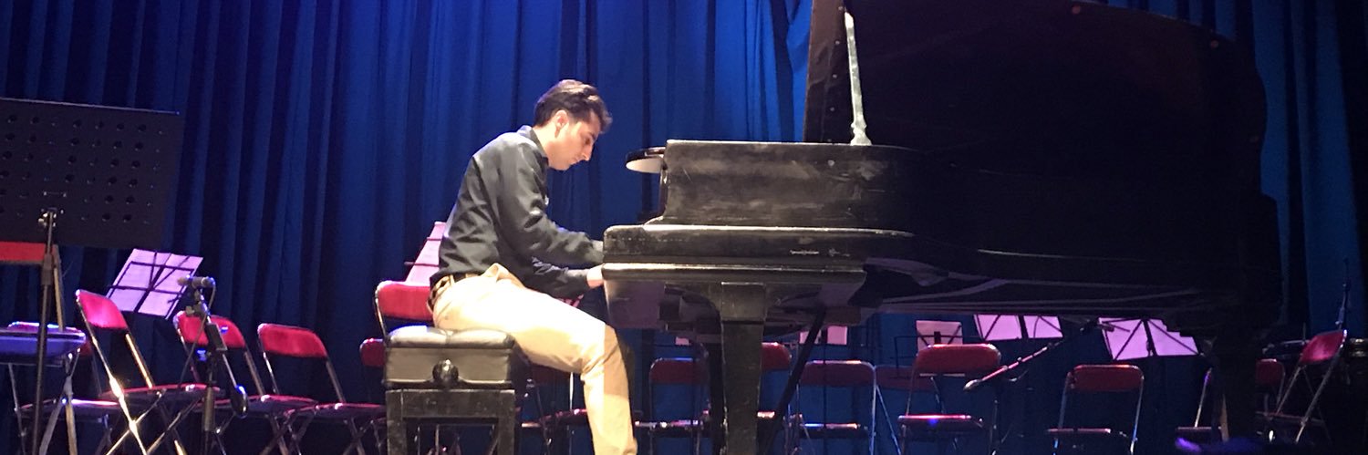 pianovito's profile banner image