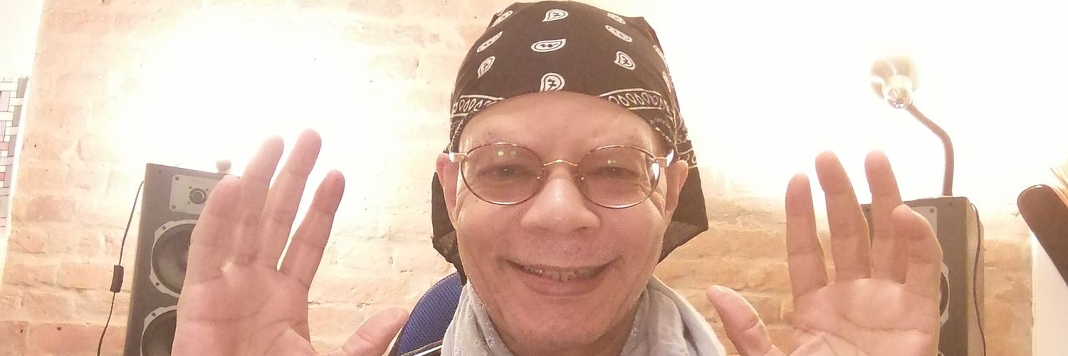 Fernando Saunders banner