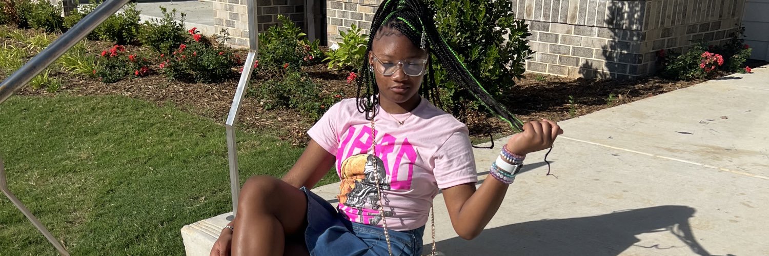 LoveNdPink's profile banner image