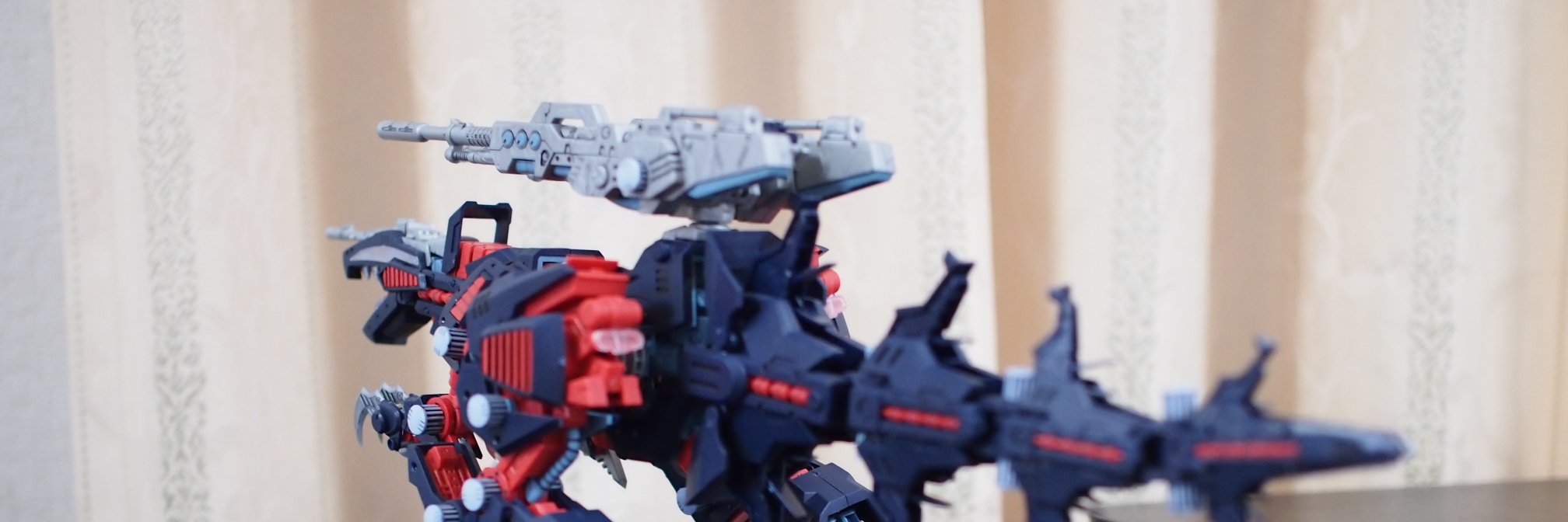 サメジ部長 banner