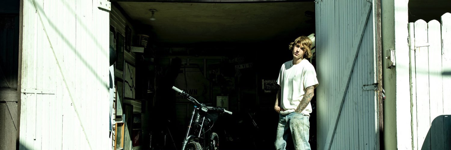 dxuntlessbiebur's profile banner image
