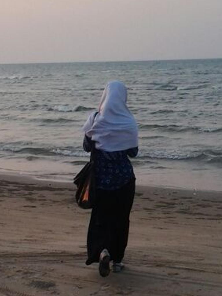 dwiutami191's profile banner image