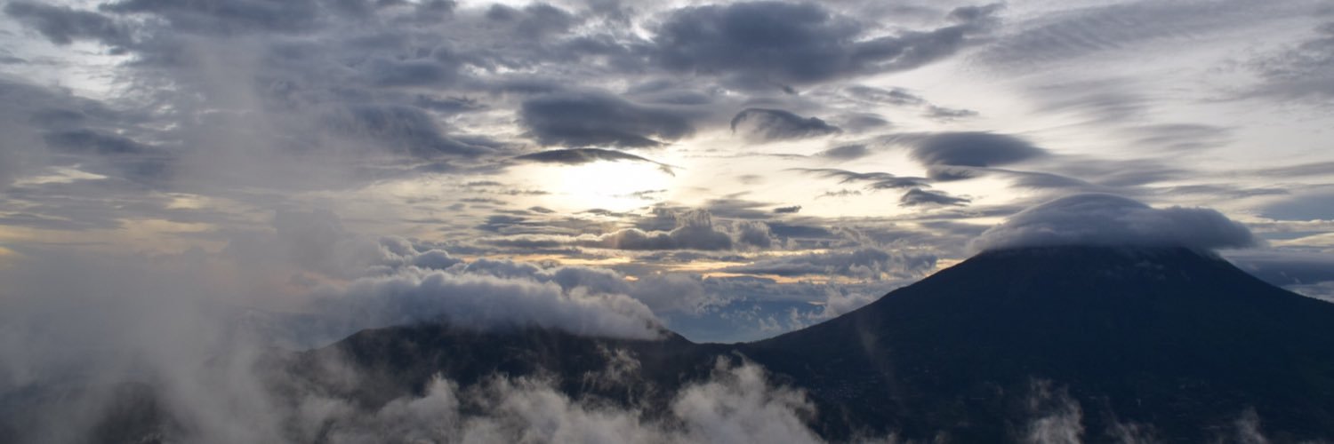 Alvarisi's profile banner image
