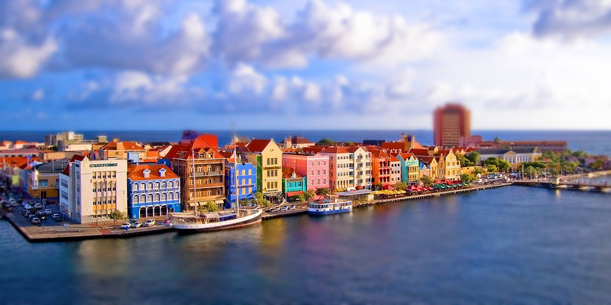 tinahernando's profile banner image