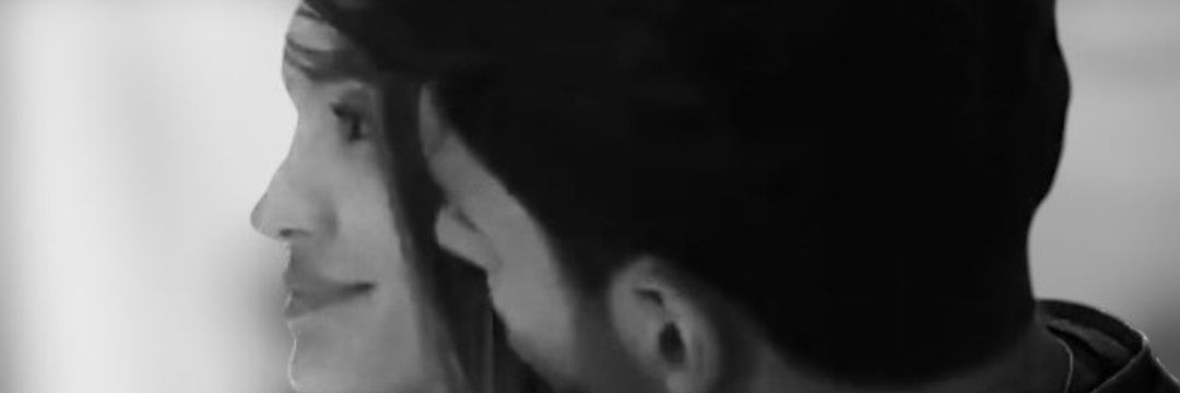 monia banner