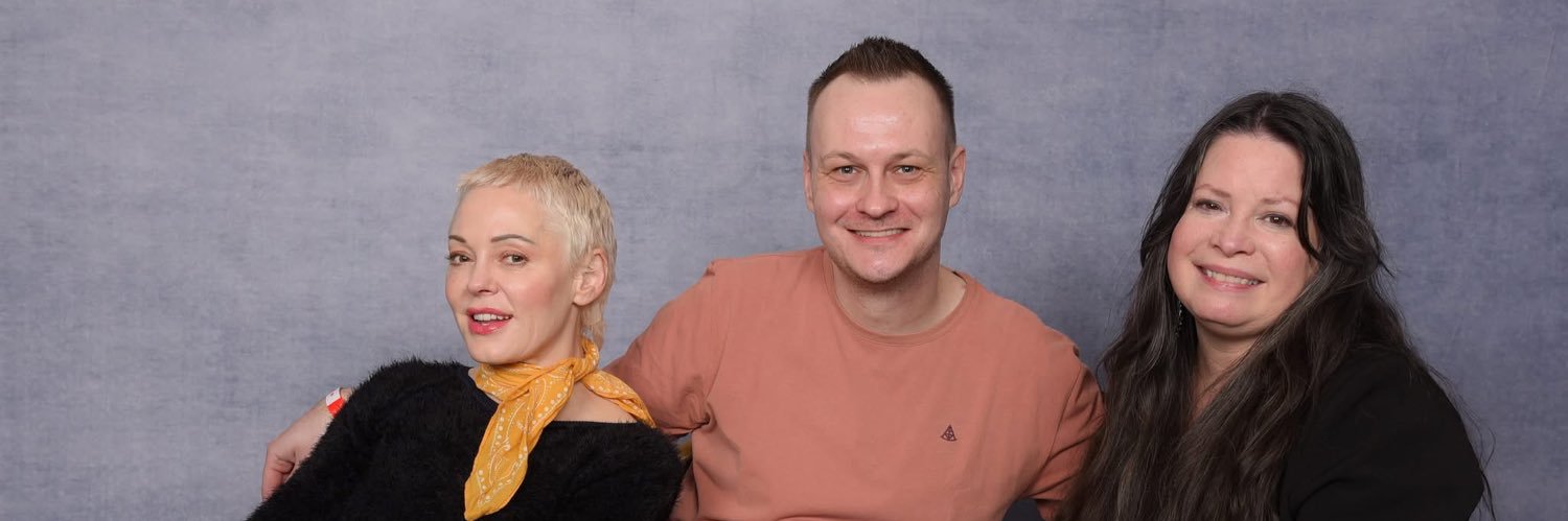 𝓣𝓱𝓸𝓶𝓪𝓼 ✌️ banner