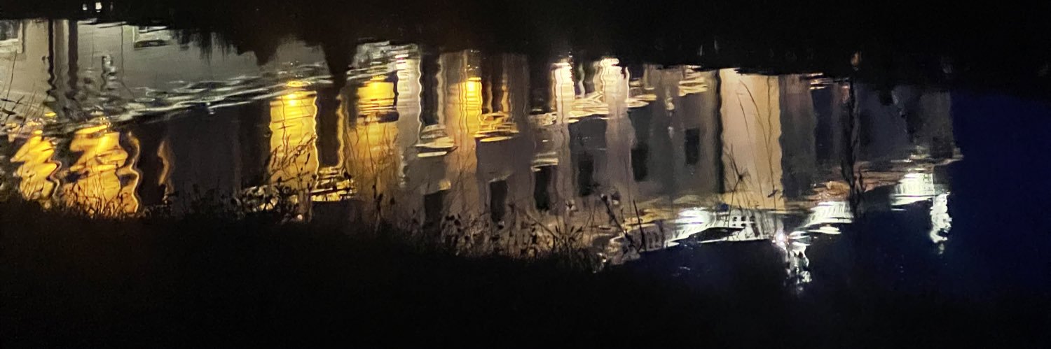askmm's profile banner image