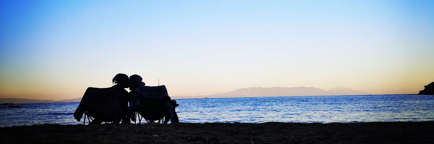 aysnrt_'s profile banner image