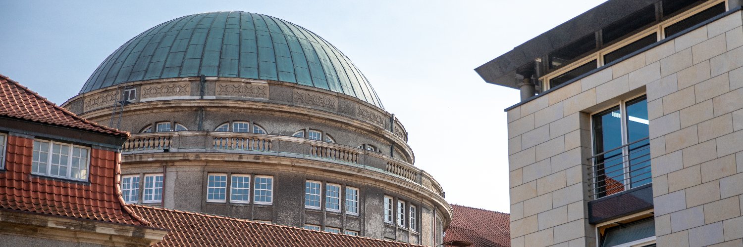 Universität Hamburg's banner