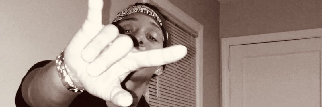 itzTYMEbaybee's profile banner image