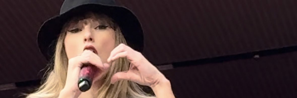 Aly banner
