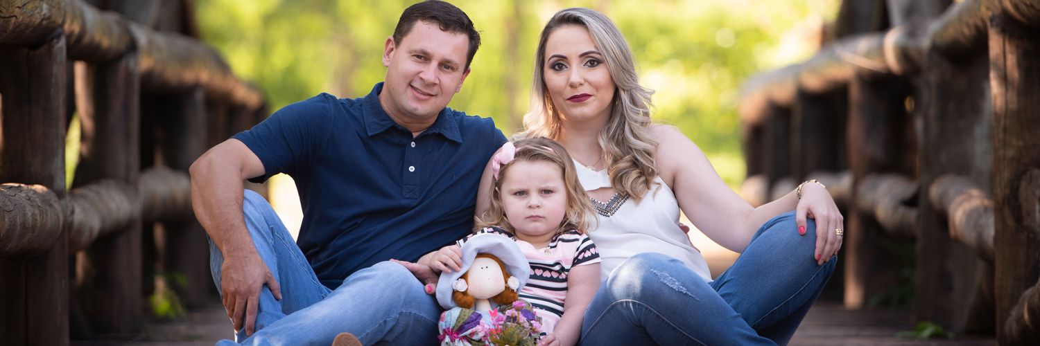 alinedt's profile banner image