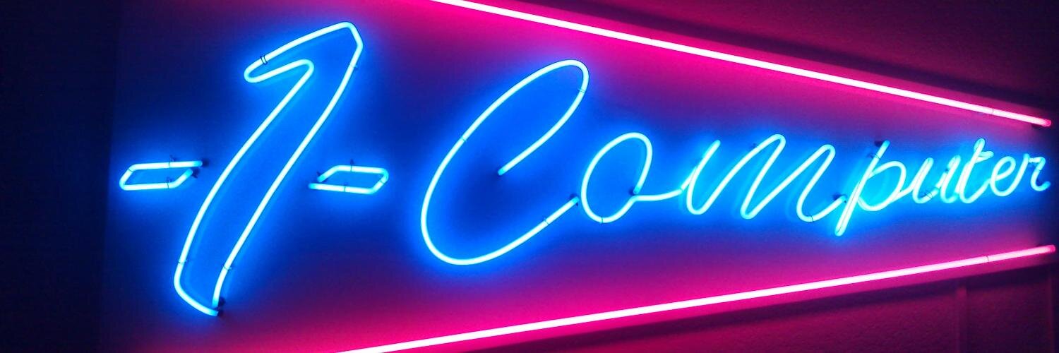 Twitter banner for @xhtml