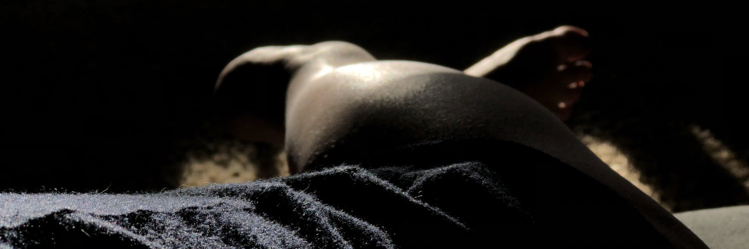 theesaracee's profile banner image