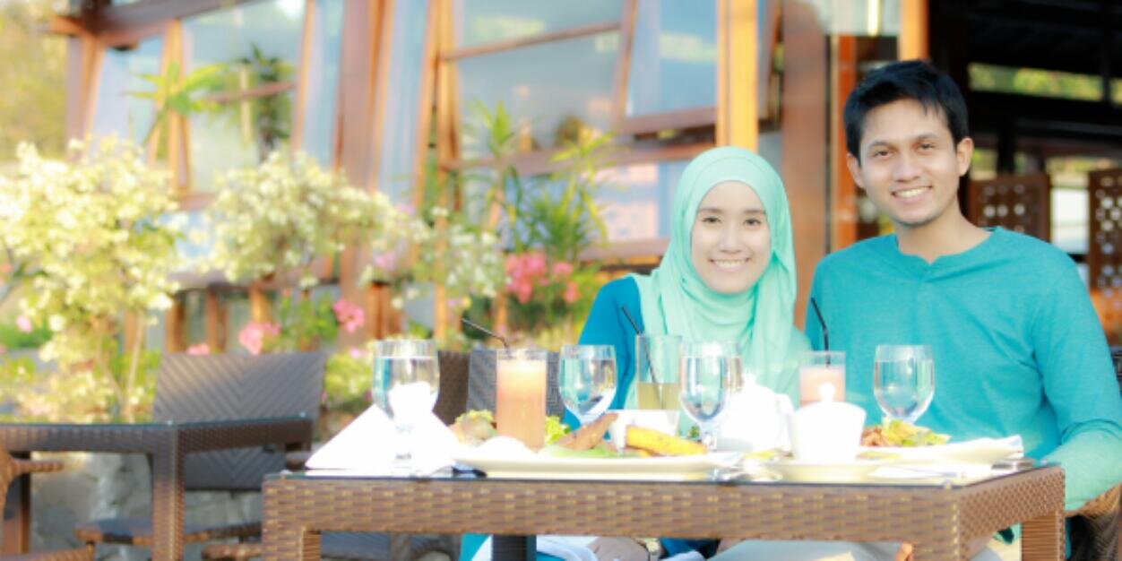 Raeza Sendy banner