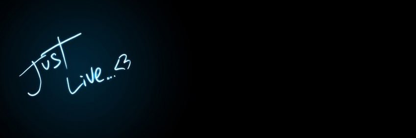 Twitter banner for @ollypapa