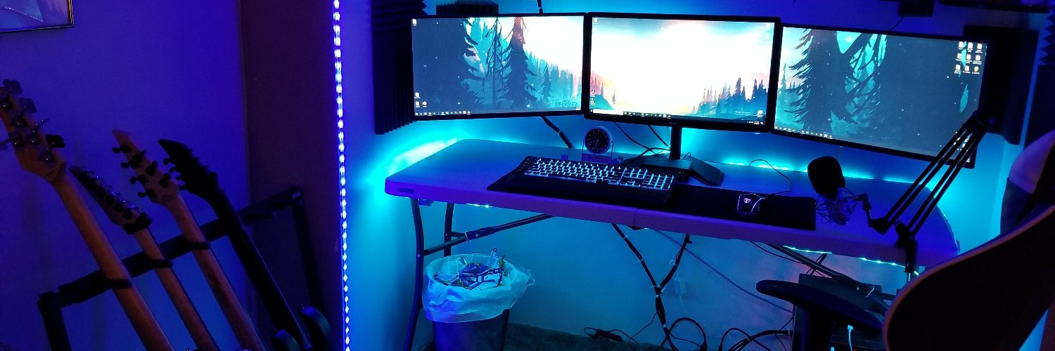 NikFreek's profile banner image