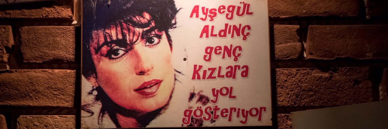e_eylosa's profile banner image