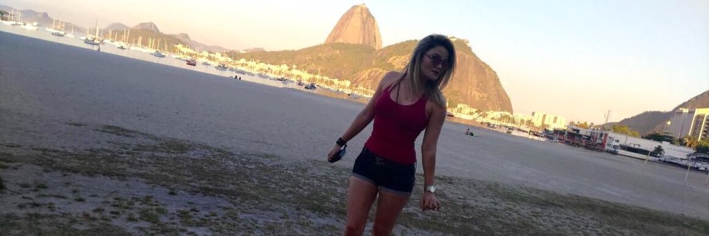 Rose_lliine's profile banner image