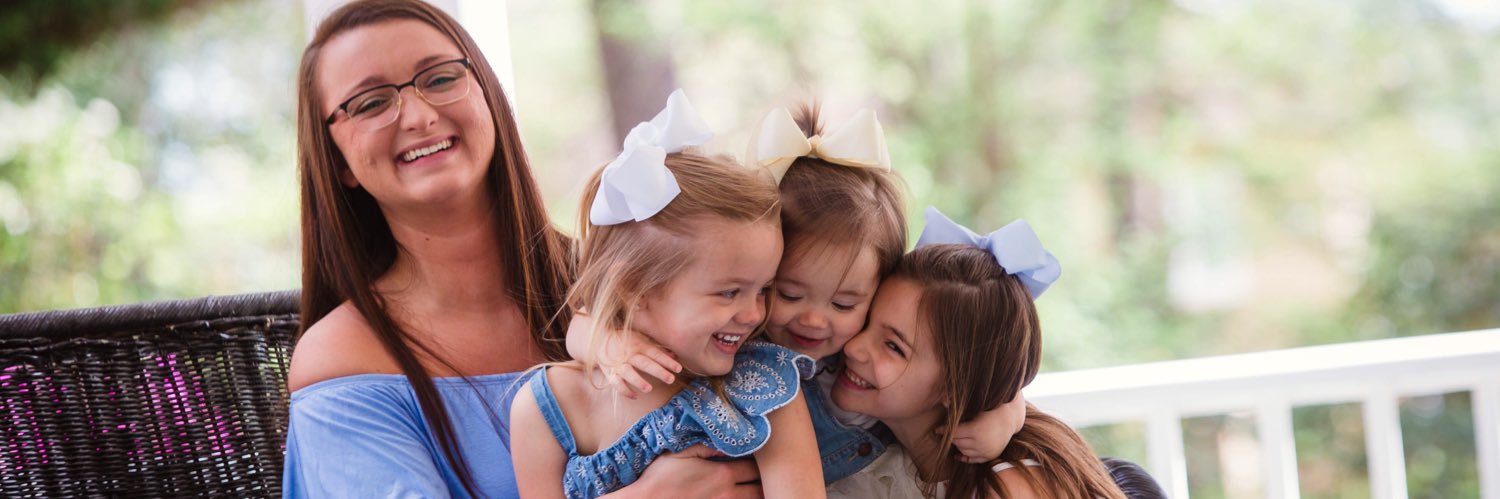 annaethompson's profile banner image