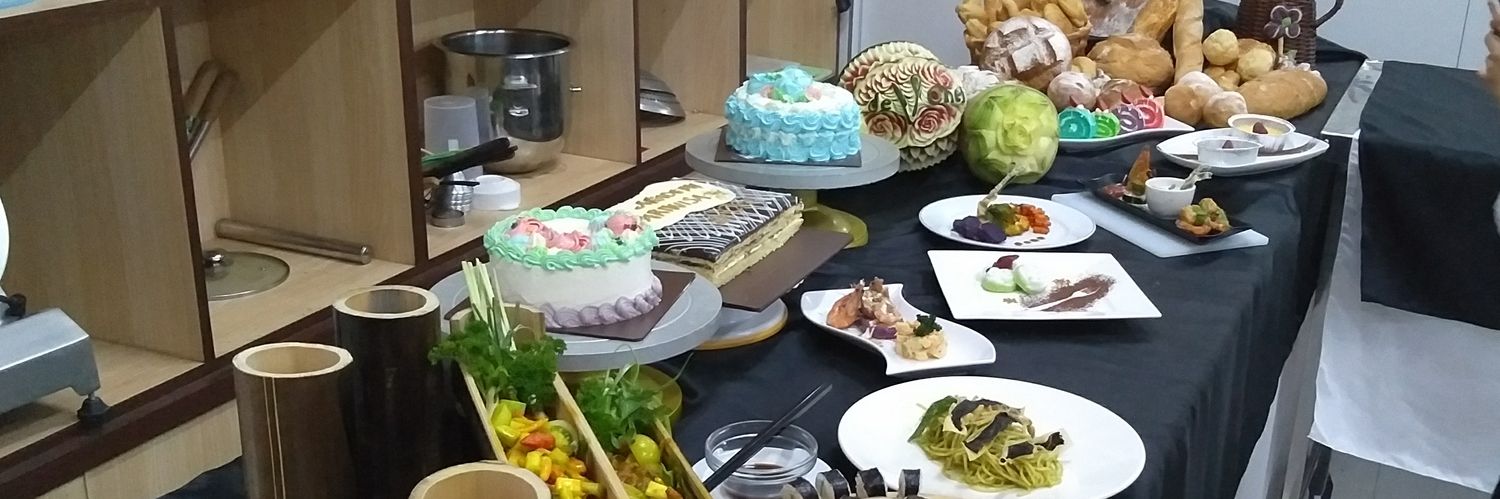 ate_AT's profile banner image