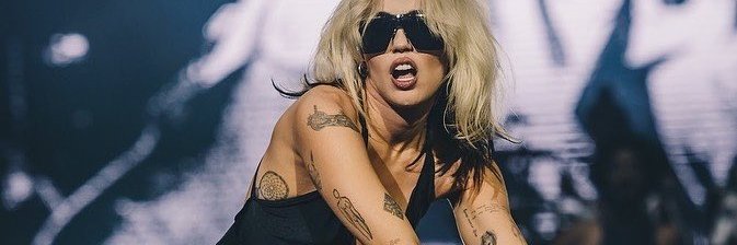 najwaramirez's profile banner image