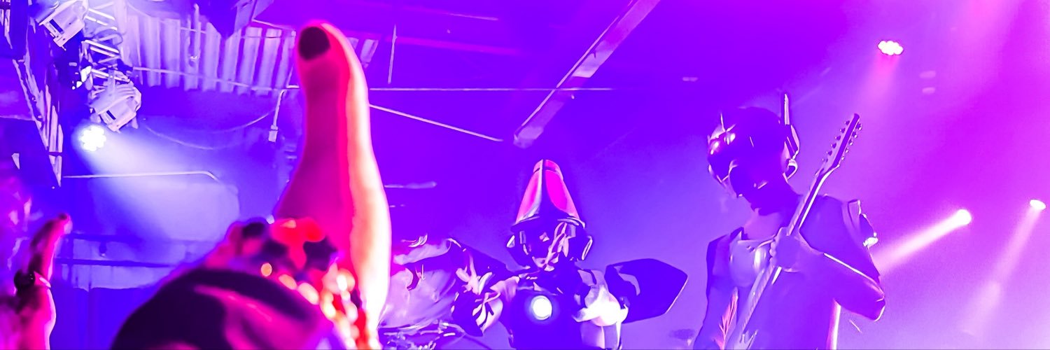 becisbooked's profile banner image
