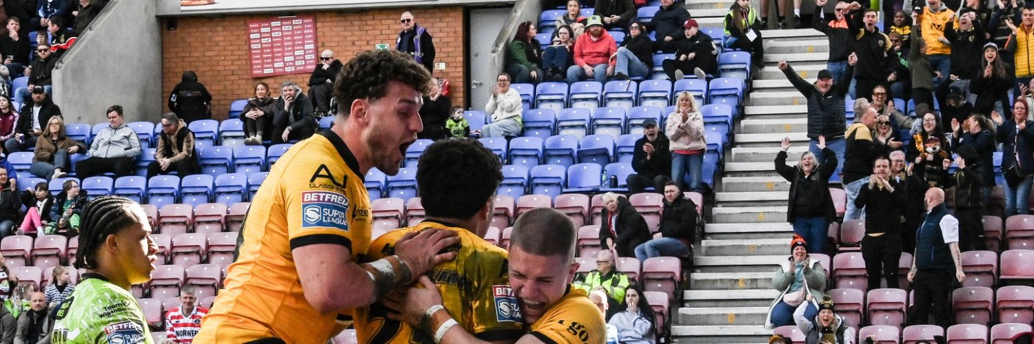 Castleford Tigers banner