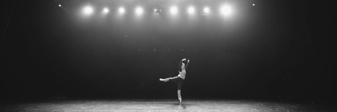 Karolina Kuras banner