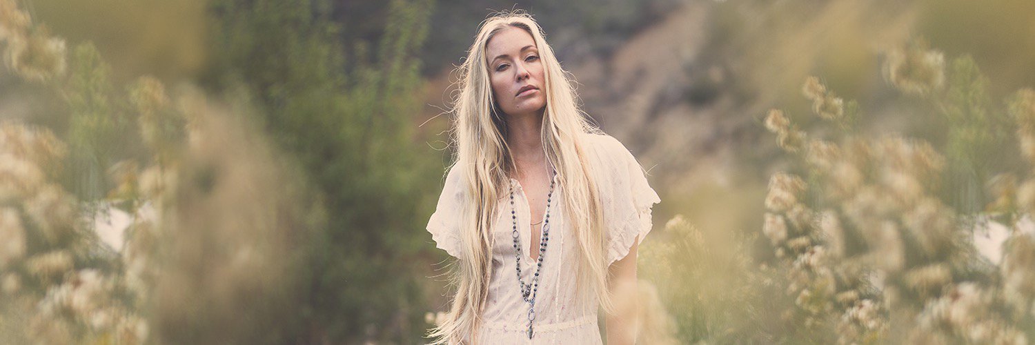 LoveHeals's profile banner image