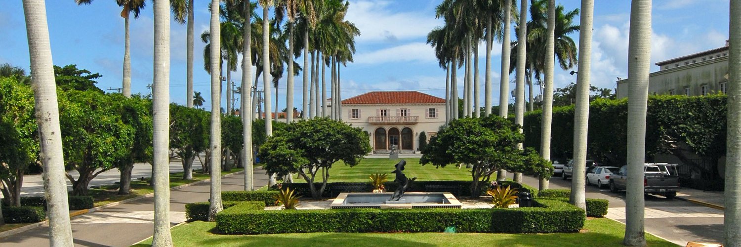 The Four Arts banner