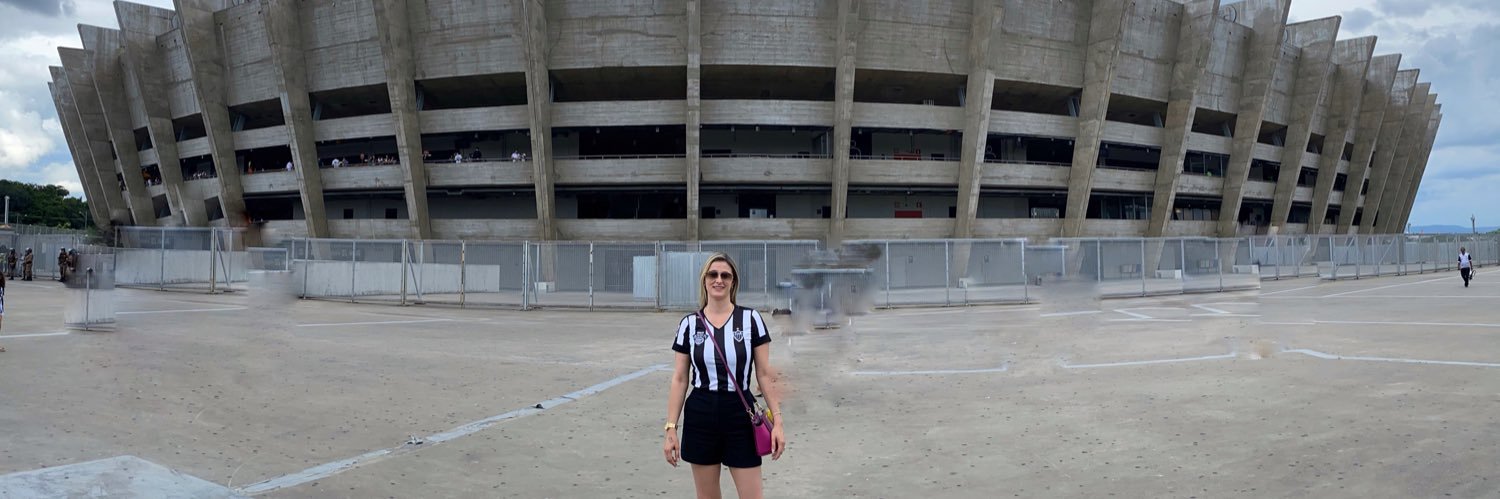 nicolebuffe's profile banner image