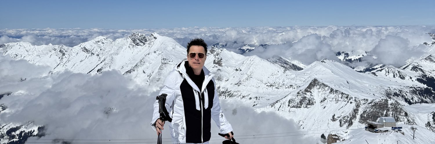 Justin Etzin banner