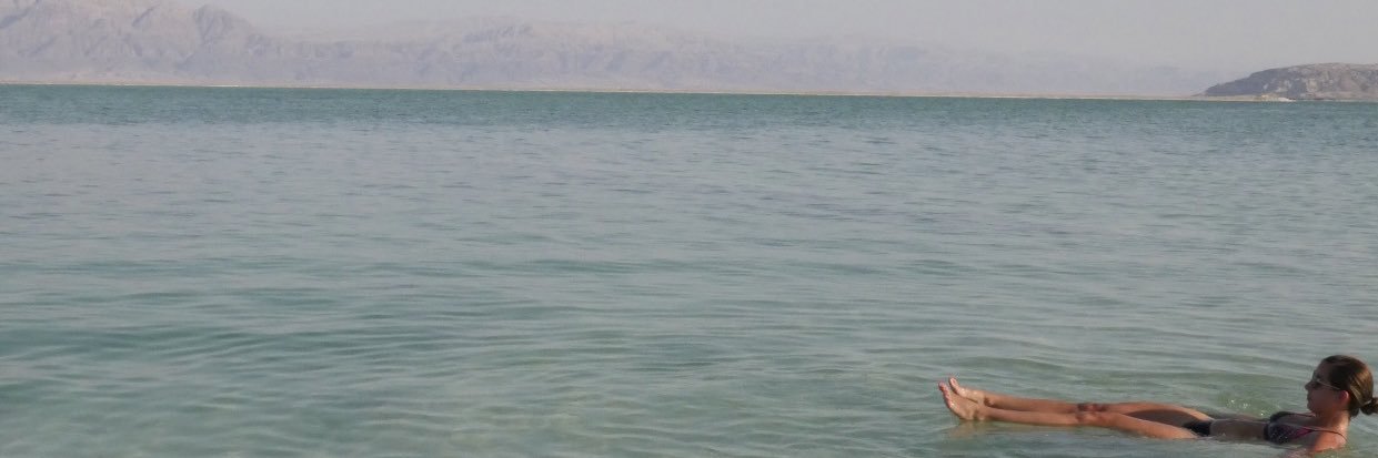 ArielChenoweth's profile banner image