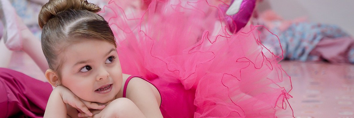 sarinha_model's profile banner image
